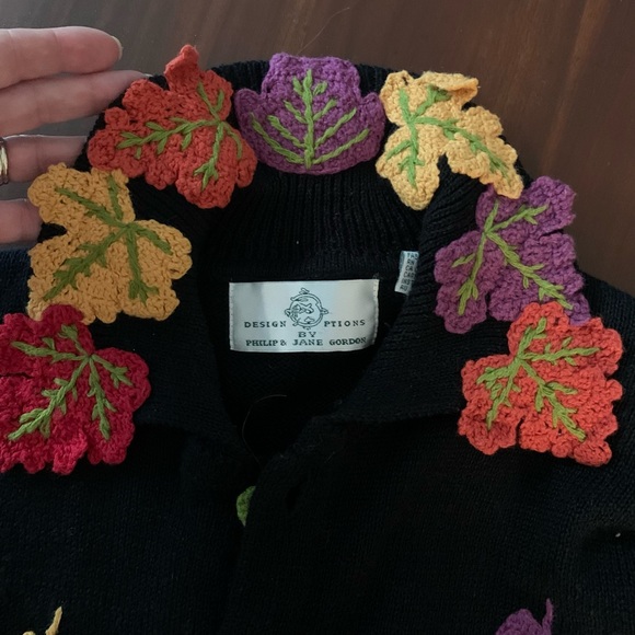 Design Options by Philip & Jane Gordon….size Small….Fall leaves cardigan - Picture 4 of 4